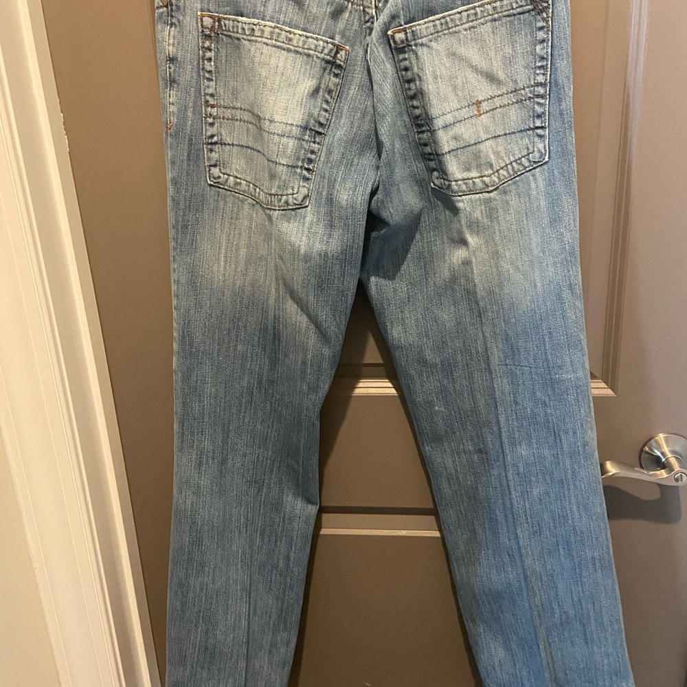 Men’s jeans.